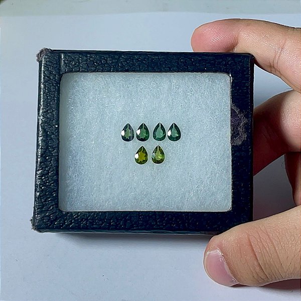 Turmalina Verde Gota 5x7 mm Degradê