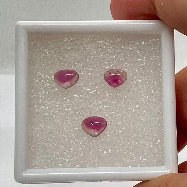 Turmalina Rosa cabochão Coração S/ Cava Trio