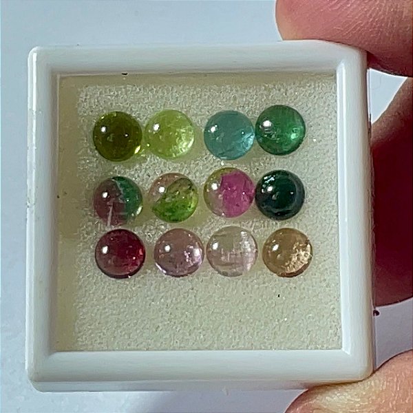Turmalina Redonda Cabochão lote 12 pedras
