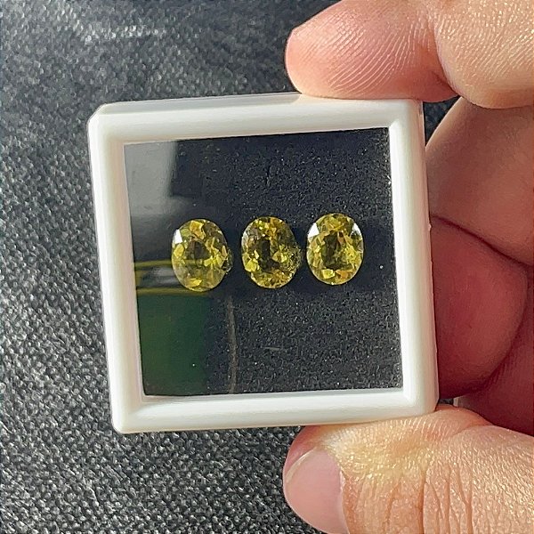 Berilo Facetado Oval Trio 7x9mm