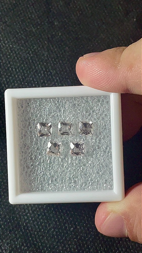 Morganita Facetada Quadrada Lote 5 Pedras 5mm