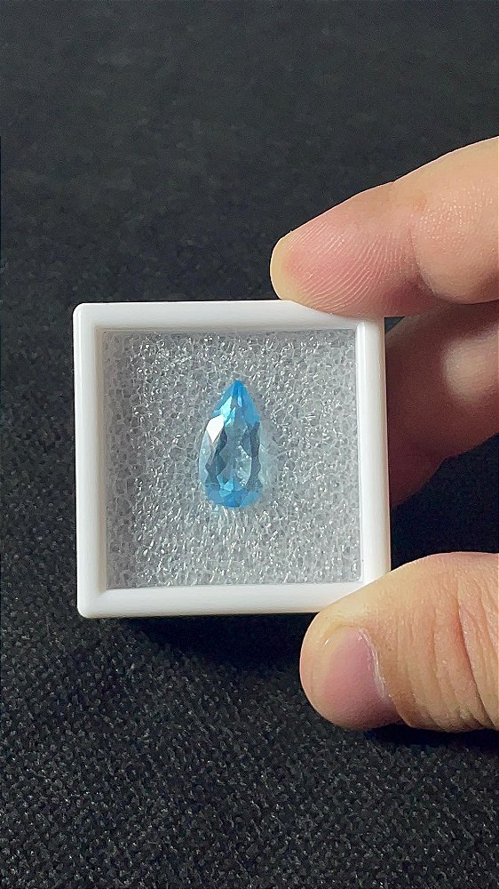 Topázio Azul Facetado Gota 9x17