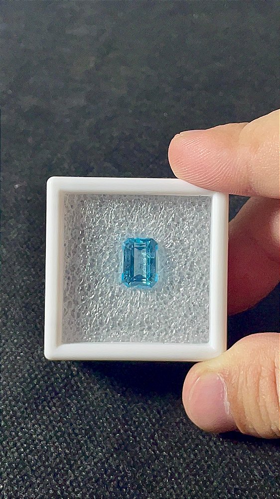 Topázio Azul Facetado Retangular 8x11