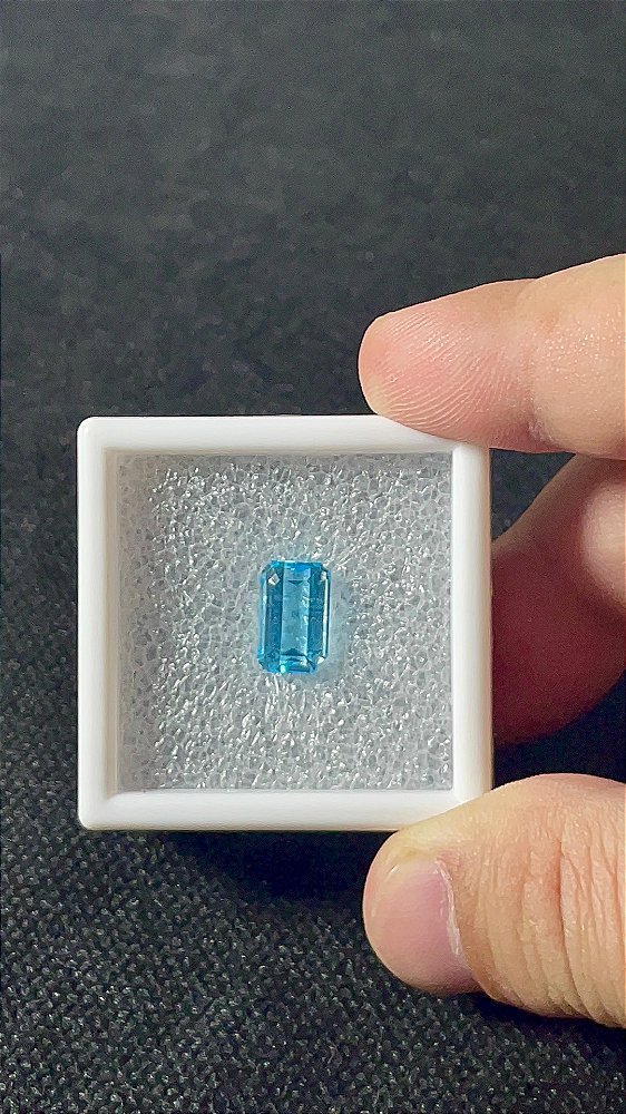 Topázio Azul Sky Facetado Retangular 7x11