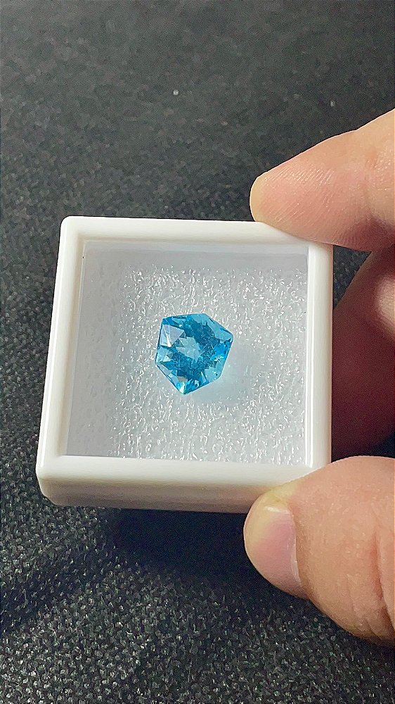 Topázio Azul Facetado Forma Livre 10x12