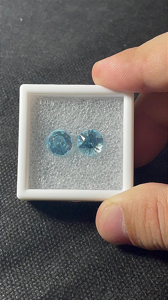 Topázio Azul Facetado Redondo Par 9,5mm
