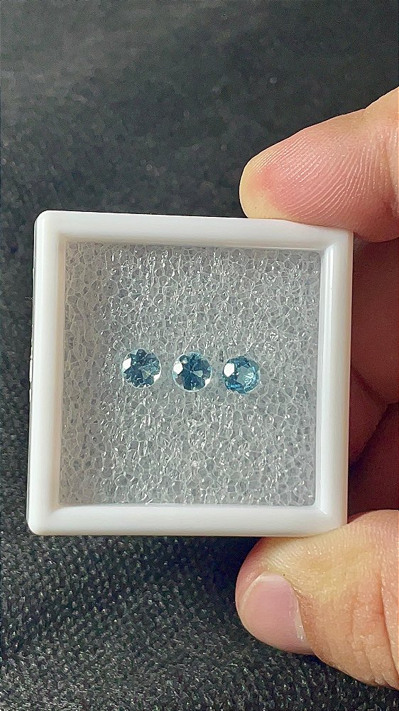 Topázio Azul Facetado Trio Redondo 5mm