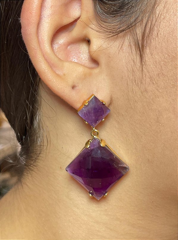 Brinco Banhado a ouro 18k de Ametista