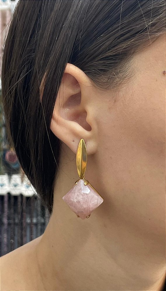 Brinco Banhado a ouro 18k de Quartzo Rosa