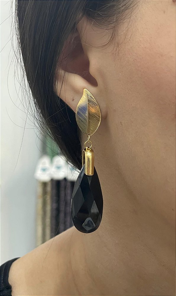 Brinco Banhado a ouro 18k de Ônix