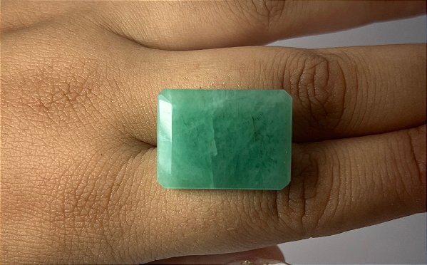 Esmeralda Retangular Facetada 17 x 23 mm