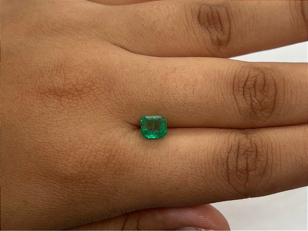 Esmeralda Retangular Facetada 5,7 x 6,4 mm