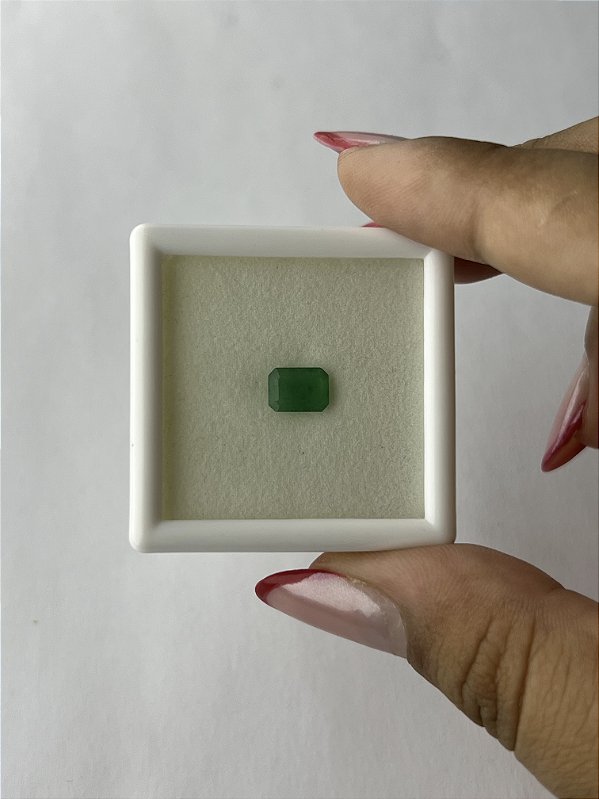 Esmeralda Facetada Retangular 5,4x7,4mm