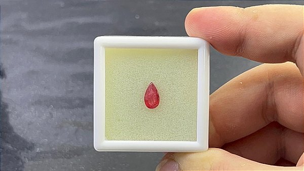 Rodonita Facetada Gota 5 x 9 mm