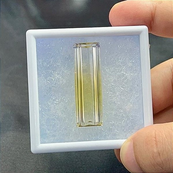 Green Gold Facetado Retangular 13,2 X 41,2 mm