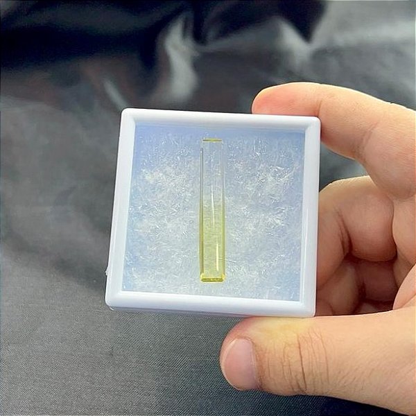 Green Gold Facetado Retangular 7,5 X 43,6 mm