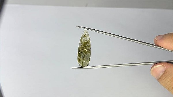 Rutilo Verde Cabochão Gota 12,2 X 35,7 mm