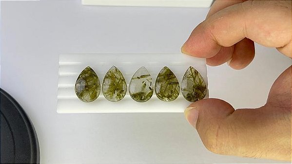 KIT 5 Pedras Rutilo Facetado Gota