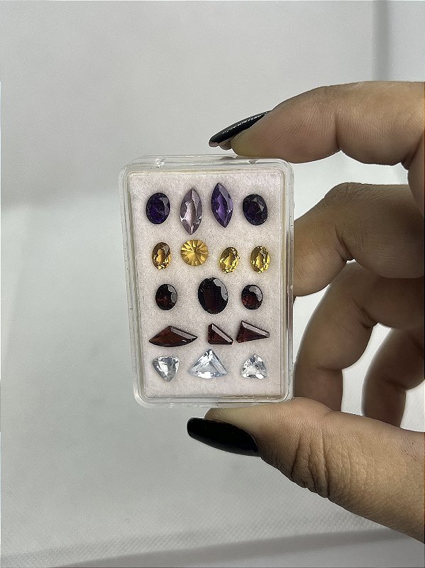 Caixinha De Pedras Lapidadas Diversas FCX52