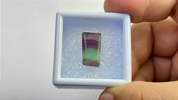 Fluorita Facetada Trapézio 10,3x18,5mm