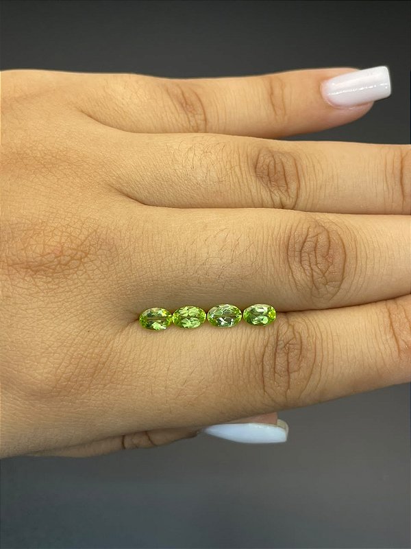 Peridoto Facetado Oval Lote 4x6mm
