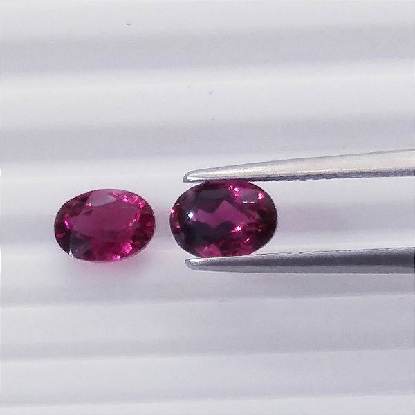 Turmalina Rubelita Oval Par 5x7 mm