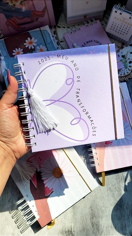 Caderno 15 x 15 folhas brancas Coleção 2025 - Personalizado