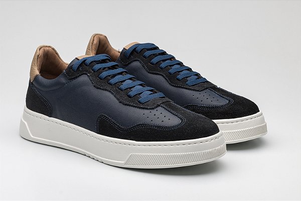 Sneaker de Couro Marinho