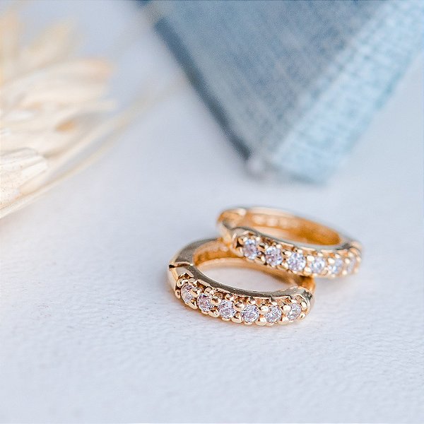 Brinco Argola Cravejada Em Zirconia - Ushine