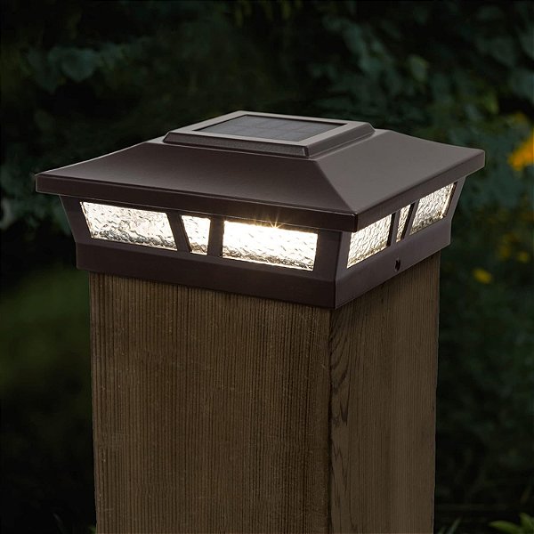 Tampa de poste solar de baixo perfil Oxford da Classy Caps - Iluminação solar para área externa de decks e cercas, para postes de 5x5, 5.5x5.5, 6x6, em alumínio marrom,