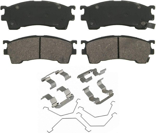 Conjunto de pastilhas de freio dianteiras Wagner QuickStop ZD637 para Mazda 626 2002.