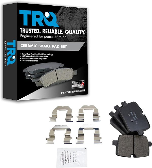 Conjunto de pastilhas de freio traseiras de cerâmica TRQ para BMW 330i Z4 Toyota GR Supra Base