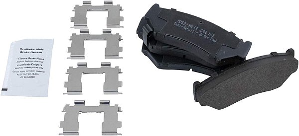 Conjunto de pastilhas metálicas TRQ Front Posi para Suzuki Sidekick 1991-1998 / Chevy Tracker 1996-2004