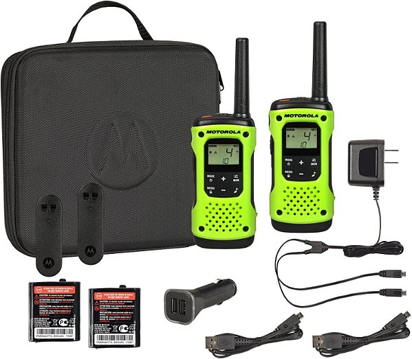 Motorola Solutions, Portátil FRS, T605, Talkabout, Rádios Bidirecionais, Preparação para Emergências, Recarregável, 22 Canais, 35 Milhas, Laranja com Preto, Pacote com 2