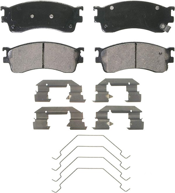 Conjunto de pastilhas de freio dianteiro Wagner QuickStop ZD893 para 2002 Mazda Protege