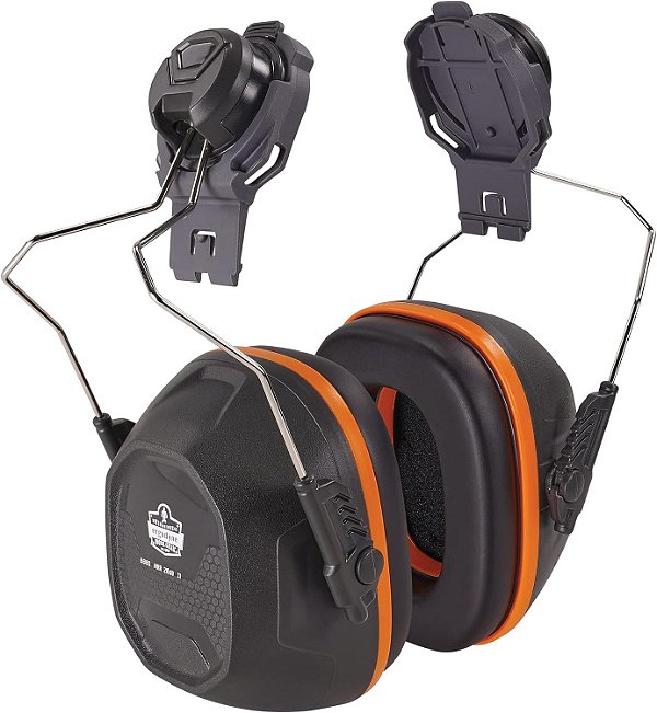 Protetores auriculares montados Ergodyne NRR 26dB, cinza, aba completa.