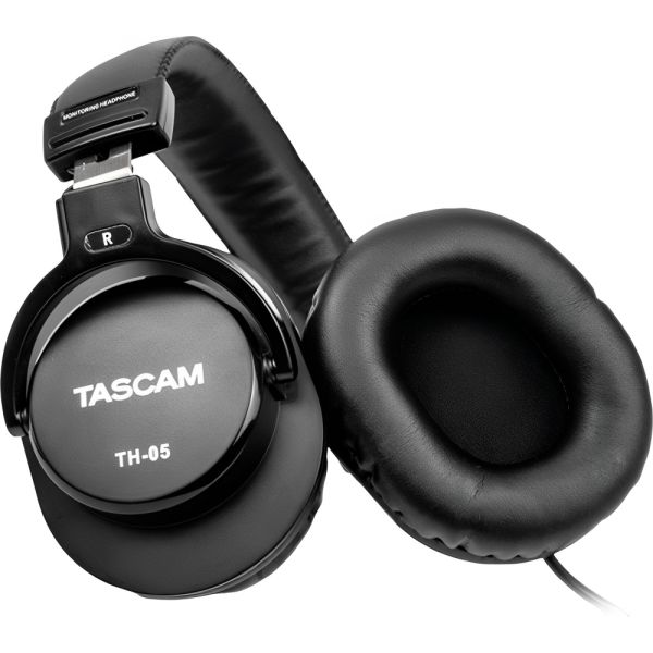 Fone de Monitoramento Tascam TH-05 - Preto
