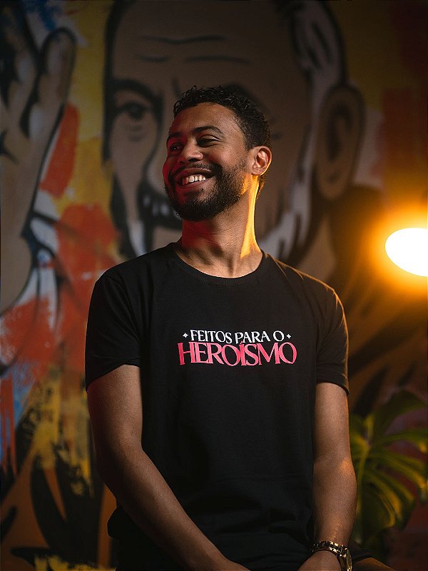 Camiseta Feitos para o Heroismo Oversized