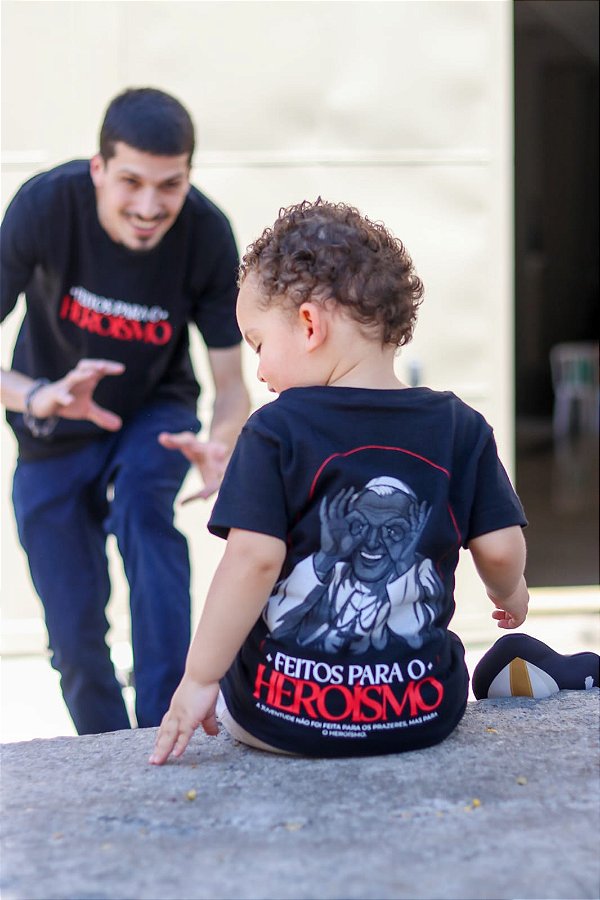 Camiseta Infantil Heroismo