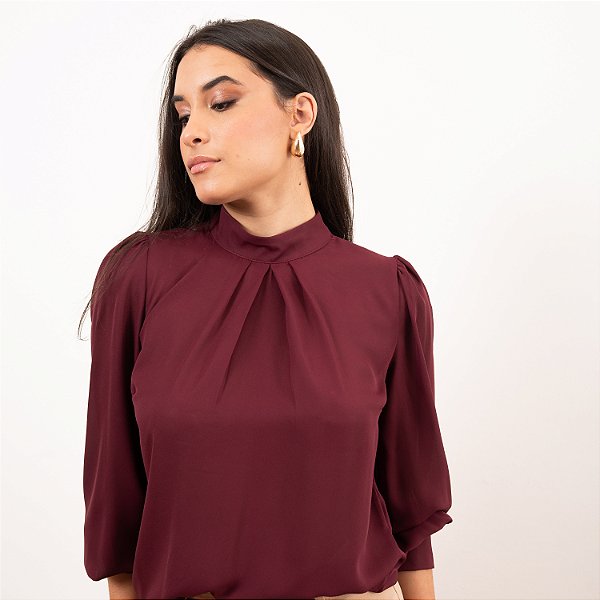 Blusa Com Gola E Punho Com Pregas Feminina