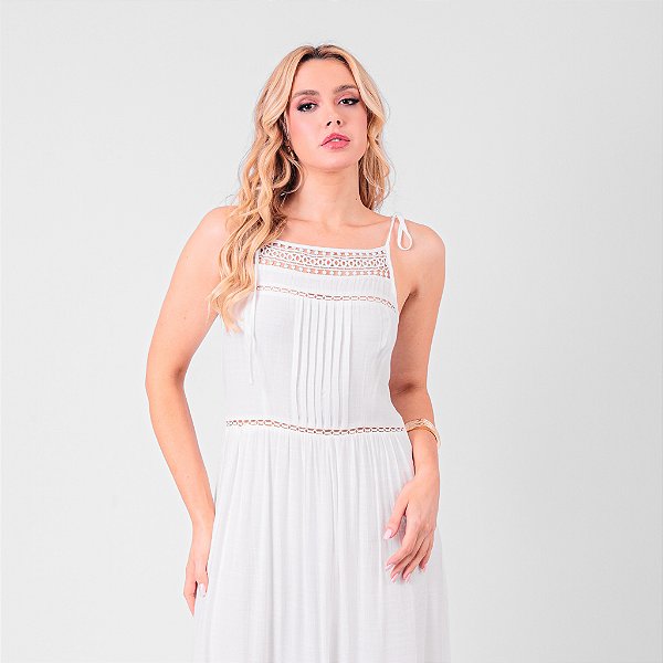 Vestido Longo Com Pregas E Detalhe Em Renda