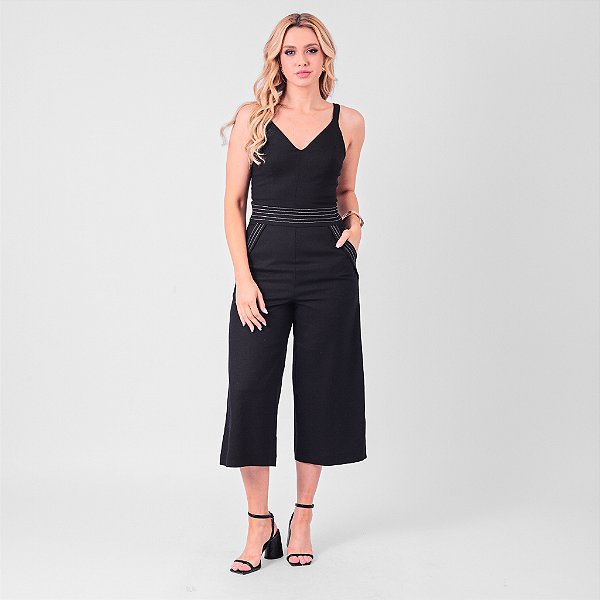 Macacão Pantacourt Em Linho Com Pespontos Contrastante