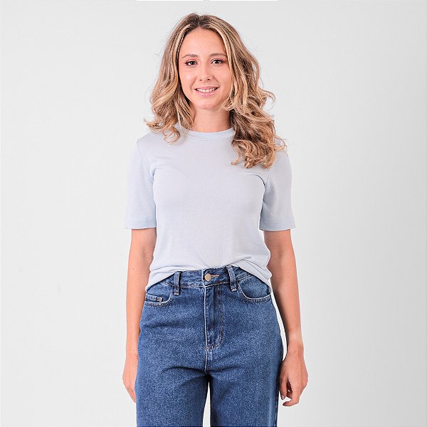 Blusa Decote Redondo Manga Curta Feminina