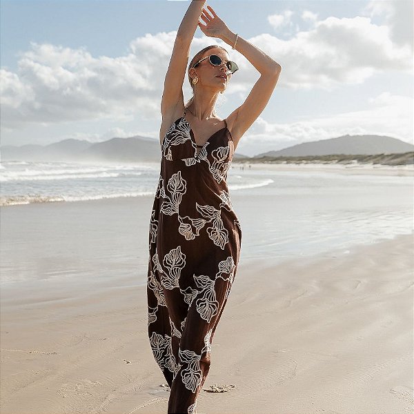 Vestido Midi Bordado Alça Fina Com Abertura