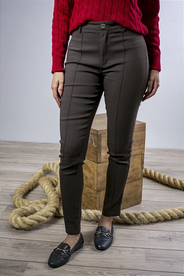 Calça Skinny Feminina em Sarja com Elastano e Bolsos