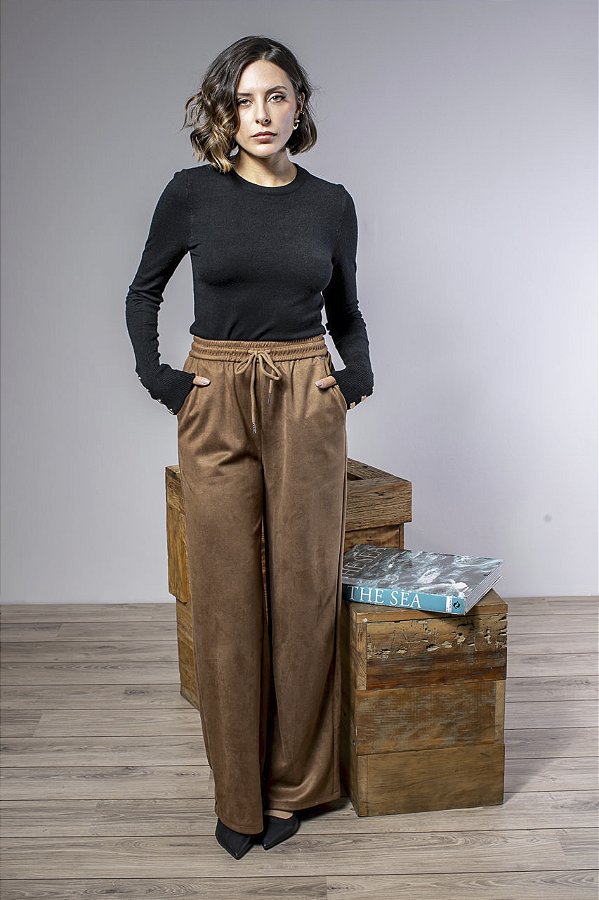 Calça Reta Feminina Conforto em Suede Cós com Elástico
