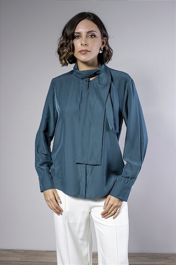 Camisa Manga Longa Feminina com Gola Laço