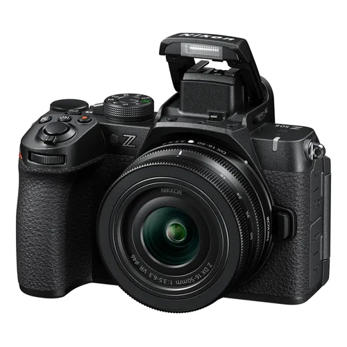 Câmera Nikon Z50 Mark II c/Lente NIKKOR Z DX 16–50mm f/3.5–6.3 VR