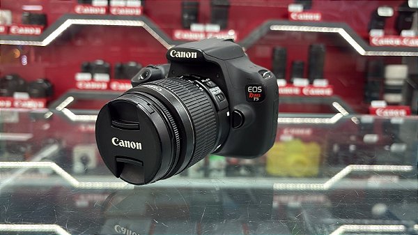 Camera Canon T5 Corpo c/Lente EF-S 18:55mm IS II - Aprox 17k - Usada em Perfeito Estado