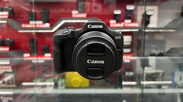 Canon R100 Corpo c/ Lente RF-S 18-45mm IS STM - Aprox 40k - Bom Estado